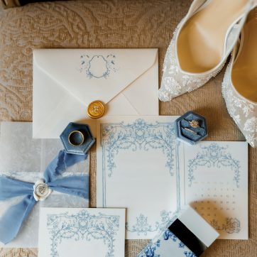 Elegant,Vintage,Style,Wedding,Details.,Wedding,Invitation,,Pair,Of,Wedding